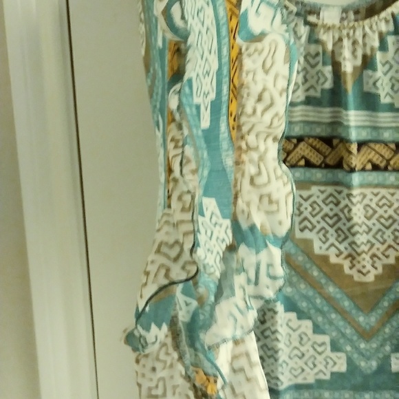 blouse - Picture 3 of 3